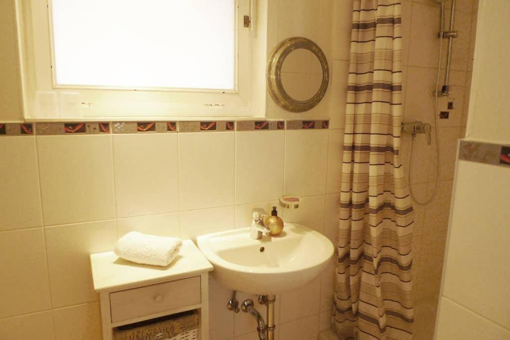 Gemuetliches Gaestehaus Berlin Bohnsdorf, Naehe Flughafen Schoenefeld Buitenkant foto
